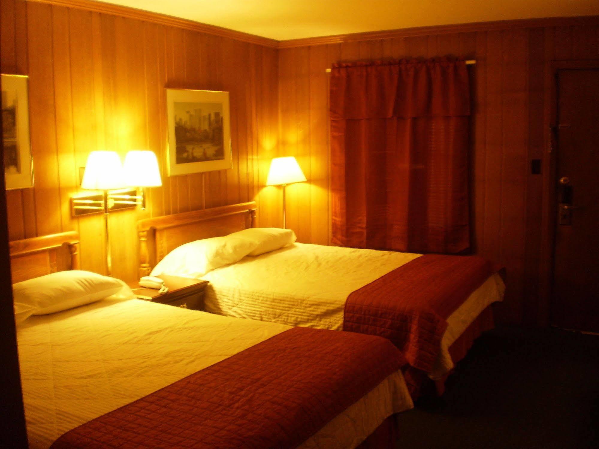 The Lincoln Lodge Urbana Champaign Eksteriør billede